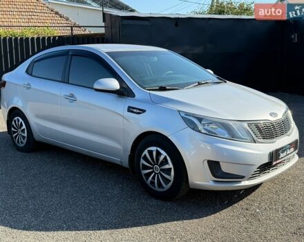 Серый Киа Рио, объемом двигателя 1.4 л и пробегом 238 тыс. км за 6200 $, фото 2 на Automoto.ua