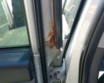 Серый Киа Рио, объемом двигателя 1.4 л и пробегом 278 тыс. км за 3000 $, фото 8 на Automoto.ua