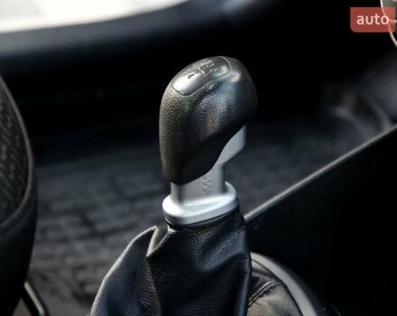 Серый Киа Рио, объемом двигателя 1.4 л и пробегом 204 тыс. км за 6200 $, фото 24 на Automoto.ua