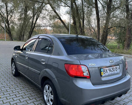 Сірий Кіа Ріо, об'ємом двигуна 1.4 л та пробігом 199 тис. км за 5400 $, фото 5 на Automoto.ua