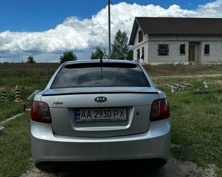 Сірий Кіа Ріо, об'ємом двигуна 1.4 л та пробігом 244 тис. км за 3000 $, фото 3 на Automoto.ua