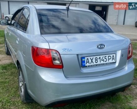 Серый Киа Рио, объемом двигателя 1.4 л и пробегом 154 тыс. км за 5300 $, фото 5 на Automoto.ua