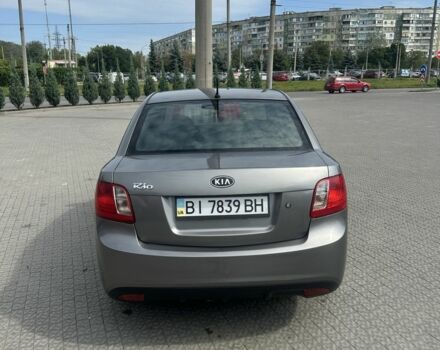 Сірий Кіа Ріо, об'ємом двигуна 1.4 л та пробігом 380 тис. км за 4510 $, фото 2 на Automoto.ua