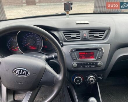 Серый Киа Рио, объемом двигателя 1.4 л и пробегом 94 тыс. км за 8100 $, фото 14 на Automoto.ua