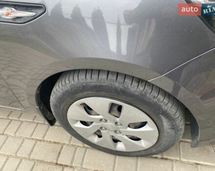 Серый Киа Рио, объемом двигателя 1.4 л и пробегом 94 тыс. км за 8100 $, фото 24 на Automoto.ua