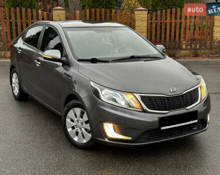 Сірий Кіа Ріо, об'ємом двигуна 1.6 л та пробігом 139 тис. км за 8500 $, фото 4 на Automoto.ua