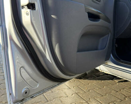 Серый Киа Рио, объемом двигателя 1.4 л и пробегом 138 тыс. км за 6000 $, фото 9 на Automoto.ua