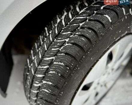 Серый Киа Рио, объемом двигателя 1.6 л и пробегом 180 тыс. км за 8950 $, фото 34 на Automoto.ua