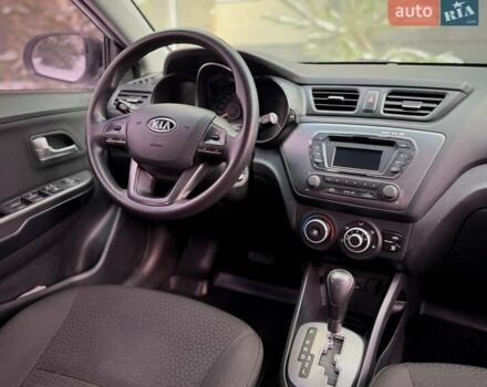 Серый Киа Рио, объемом двигателя 1.6 л и пробегом 180 тыс. км за 8950 $, фото 20 на Automoto.ua
