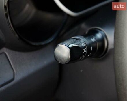 Серый Киа Рио, объемом двигателя 1.4 л и пробегом 204 тыс. км за 6200 $, фото 33 на Automoto.ua