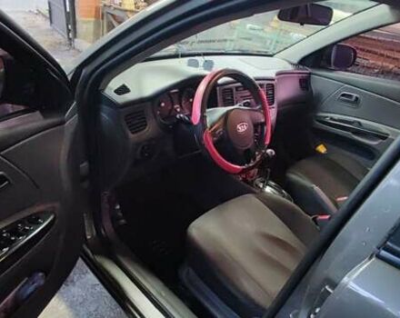 Серый Киа Рио, объемом двигателя 1.4 л и пробегом 135 тыс. км за 4900 $, фото 9 на Automoto.ua