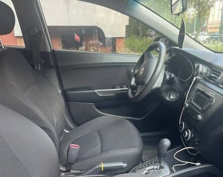 Серый Киа Рио, объемом двигателя 1.59 л и пробегом 130 тыс. км за 7000 $, фото 2 на Automoto.ua