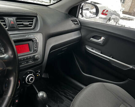 Серый Киа Рио, объемом двигателя 1.6 л и пробегом 168 тыс. км за 7000 $, фото 16 на Automoto.ua