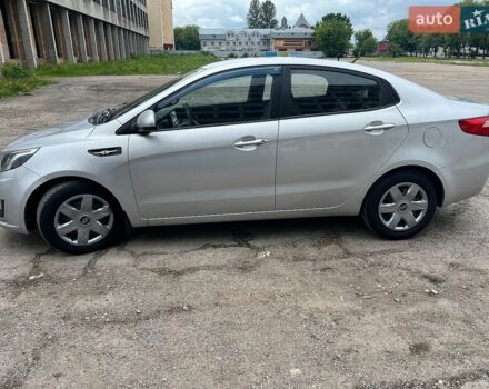 Сірий Кіа Ріо, об'ємом двигуна 1.4 л та пробігом 257 тис. км за 5600 $, фото 5 на Automoto.ua