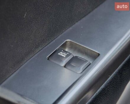 Серый Киа Рио, объемом двигателя 1.4 л и пробегом 204 тыс. км за 6200 $, фото 31 на Automoto.ua