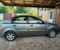 Серый Киа Рио, объемом двигателя 1.4 л и пробегом 160 тыс. км за 5116 $, фото 4 на Automoto.ua