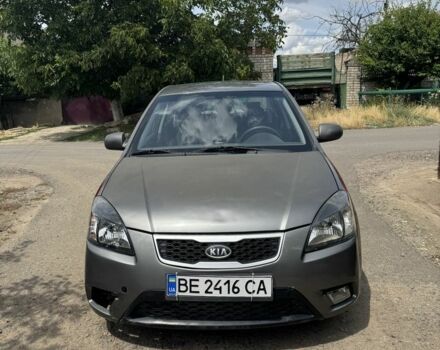 Сірий Кіа Ріо, об'ємом двигуна 1.4 л та пробігом 92 тис. км за 3700 $, фото 1 на Automoto.ua