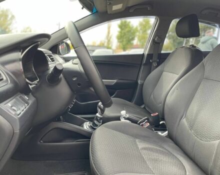 Серый Киа Рио, объемом двигателя 1.4 л и пробегом 158 тыс. км за 6300 $, фото 17 на Automoto.ua