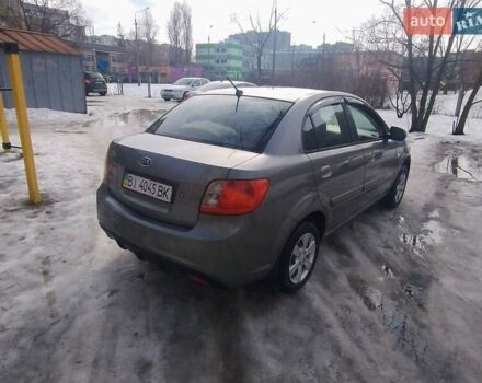 Серый Киа Рио, объемом двигателя 1.4 л и пробегом 271 тыс. км за 5000 $, фото 6 на Automoto.ua