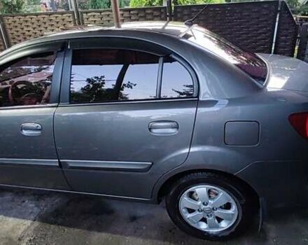 Серый Киа Рио, объемом двигателя 1.4 л и пробегом 135 тыс. км за 4900 $, фото 4 на Automoto.ua
