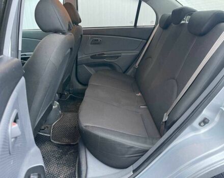 Серый Киа Рио, объемом двигателя 1.4 л и пробегом 168 тыс. км за 4590 $, фото 9 на Automoto.ua