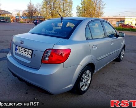 Сірий Кіа Ріо, об'ємом двигуна 1.4 л та пробігом 180 тис. км за 4699 $, фото 3 на Automoto.ua