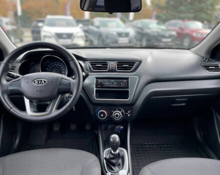 Серый Киа Рио, объемом двигателя 1.4 л и пробегом 158 тыс. км за 6300 $, фото 9 на Automoto.ua