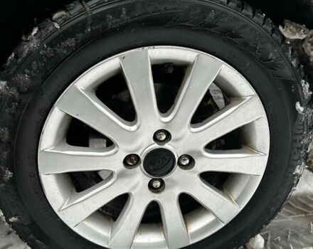 Серый Киа Рио, объемом двигателя 1.6 л и пробегом 168 тыс. км за 7000 $, фото 7 на Automoto.ua