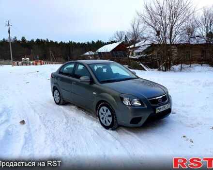 Серый Киа Рио, объемом двигателя 1.4 л и пробегом 18000 тыс. км за 3650 $, фото 1 на Automoto.ua
