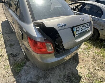 Серый Киа Рио, объемом двигателя 1.4 л и пробегом 244 тыс. км за 1499 $, фото 5 на Automoto.ua