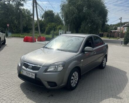 Сірий Кіа Ріо, об'ємом двигуна 1.4 л та пробігом 380 тис. км за 4510 $, фото 10 на Automoto.ua