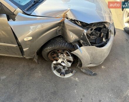 Сірий Кіа Ріо, об'ємом двигуна 1.4 л та пробігом 260 тис. км за 1500 $, фото 9 на Automoto.ua