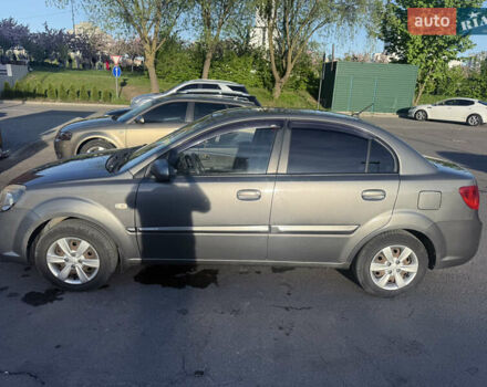 Серый Киа Рио, объемом двигателя 1.6 л и пробегом 296 тыс. км за 4699 $, фото 5 на Automoto.ua