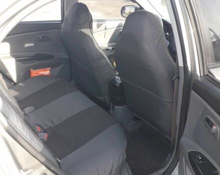 Серый Киа Рио, объемом двигателя 1.4 л и пробегом 153 тыс. км за 5500 $, фото 5 на Automoto.ua