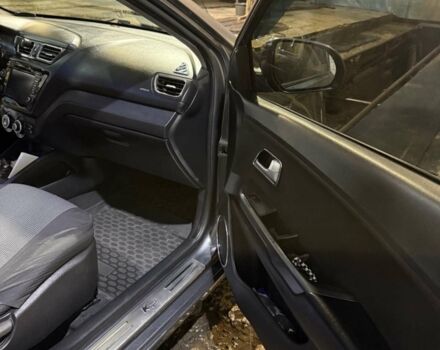 Серый Киа Рио, объемом двигателя 1.59 л и пробегом 262 тыс. км за 7000 $, фото 2 на Automoto.ua