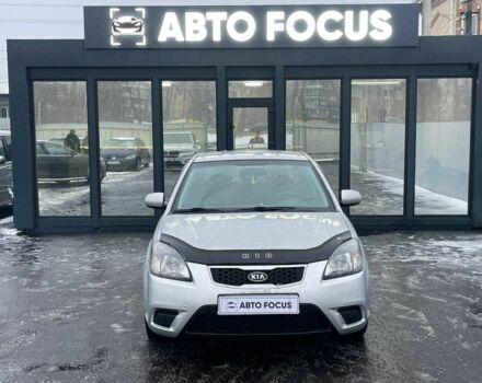 Серый Киа Рио, объемом двигателя 1.4 л и пробегом 168 тыс. км за 4590 $, фото 2 на Automoto.ua