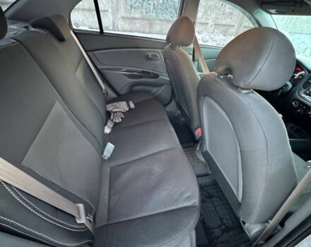 Сірий Кіа Ріо, об'ємом двигуна 1.4 л та пробігом 225 тис. км за 5241 $, фото 8 на Automoto.ua