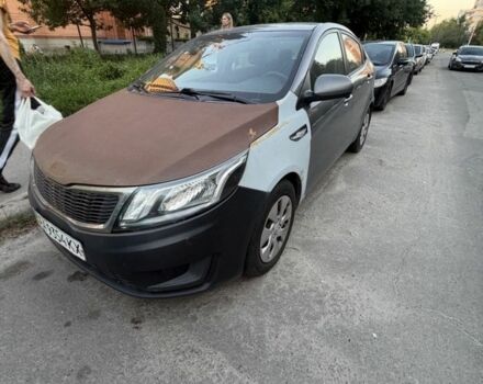 Серый Киа Рио, объемом двигателя 1.4 л и пробегом 200 тыс. км за 4299 $, фото 3 на Automoto.ua