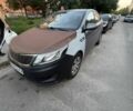 Сірий Кіа Ріо, об'ємом двигуна 1.4 л та пробігом 200 тис. км за 4400 $, фото 3 на Automoto.ua