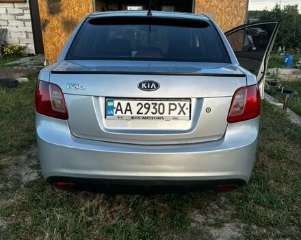 Сірий Кіа Ріо, об'ємом двигуна 1.4 л та пробігом 245 тис. км за 4000 $, фото 6 на Automoto.ua