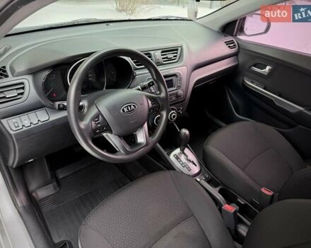 Серый Киа Рио, объемом двигателя 1.6 л и пробегом 180 тыс. км за 8950 $, фото 16 на Automoto.ua