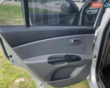 Серый Киа Рио, объемом двигателя 1.4 л и пробегом 154 тыс. км за 5300 $, фото 10 на Automoto.ua