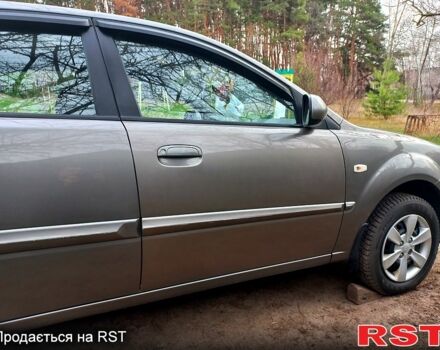 Серый Киа Рио, объемом двигателя 1.4 л и пробегом 200 тыс. км за 5200 $, фото 6 на Automoto.ua
