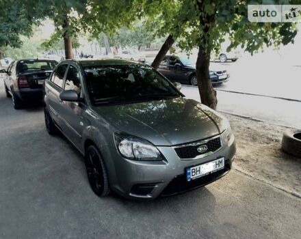 Сірий Кіа Ріо, об'ємом двигуна 1.4 л та пробігом 150 тис. км за 7700 $, фото 10 на Automoto.ua