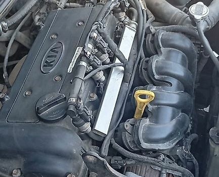 Сірий Кіа Ріо, об'ємом двигуна 1.59 л та пробігом 300 тис. км за 7100 $, фото 4 на Automoto.ua
