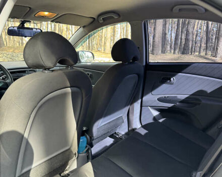 Серый Киа Рио, объемом двигателя 1.4 л и пробегом 120 тыс. км за 6300 $, фото 30 на Automoto.ua