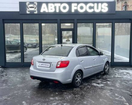 Серый Киа Рио, объемом двигателя 1.4 л и пробегом 168 тыс. км за 4590 $, фото 4 на Automoto.ua