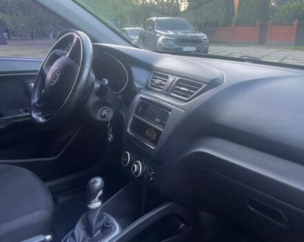 Сірий Кіа Ріо, об'ємом двигуна 1.4 л та пробігом 172 тис. км за 5600 $, фото 15 на Automoto.ua