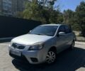 Серый Киа Рио, объемом двигателя 1.4 л и пробегом 180 тыс. км за 4211 $, фото 4 на Automoto.ua