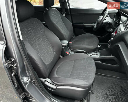 Сірий Кіа Ріо, об'ємом двигуна 1.6 л та пробігом 139 тис. км за 8500 $, фото 34 на Automoto.ua